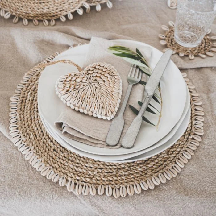 Ivory House Ali Cowrie Round Placemat Natural 35cm